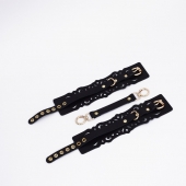 Черный кожаные оковы с узорами и золотистой фурнитурой - Crazy Handmade - купить с доставкой в Петропавловске-Камчатском