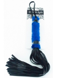 Нежная плеть с синим мехом BDSM Light - 43 см. - БДСМ Арсенал - купить с доставкой в Петропавловске-Камчатском