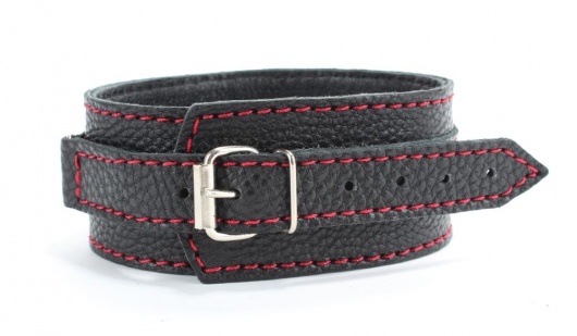 Черный ошейник из натуральной кожи с красной строчкой и кольцом - БДСМ Арсенал - купить с доставкой в Петропавловске-Камчатском