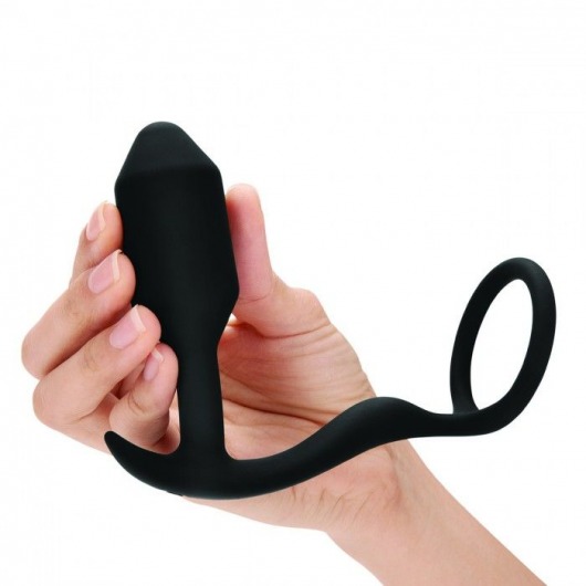 Черное эрекционное кольцо с анальным плагом Snug   Tug - b-Vibe - в Петропавловске-Камчатском купить с доставкой